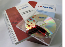 Комплект разработчика ruToken включает 2 электронных идентификатора, подробную документацию и набор программного обеспечения